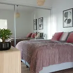 Apartment Modern 1br With Huge Balcony Above Mall Of Tripla By Nordic Collection