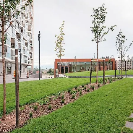 Modern 1br With Huge Balcony Above Mall Of Tripla By Nordic Collection شقة