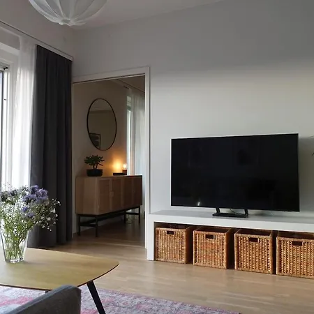 Modern 1br With Huge Balcony Above Mall Of Tripla By Nordic Collection *