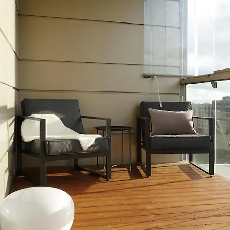 Huoneisto Modern 1Br With House Sauna & Huge Balcony Above Mall Of Tripla By Nordic Stay Collection *