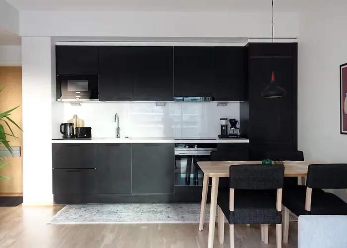 Modern 1br With Huge Balcony Above Mall Of Tripla By Nordic Collection Huoneisto